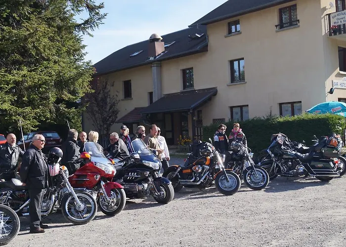 Hotel - Restaurant Le Blanchon 2*