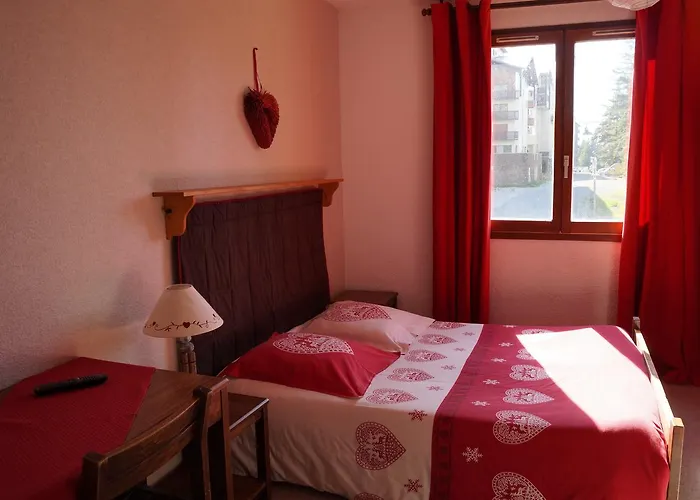 - Restaurant Le Blanchon