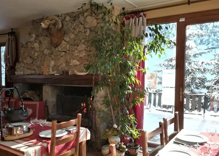 - Restaurant Le Blanchon Hotel Selonnet